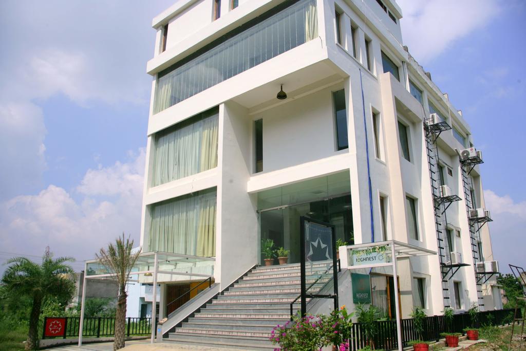 Hotel Highnest Singapperumalkovil Dış mekan fotoğraf