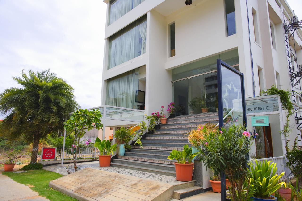 Hotel Highnest Singapperumalkovil Dış mekan fotoğraf